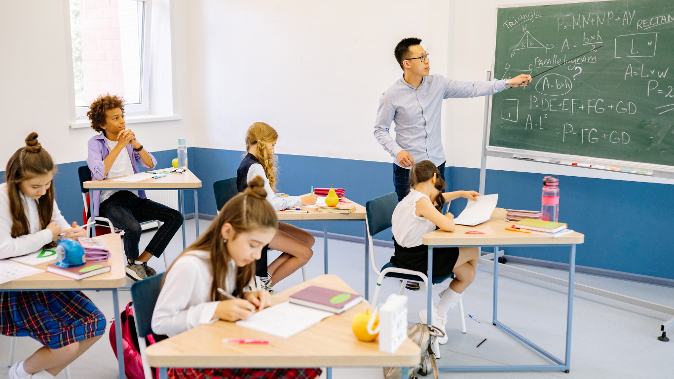 Rede Municipal de Ensino retoma as aulas nesta segunda-feira (27)