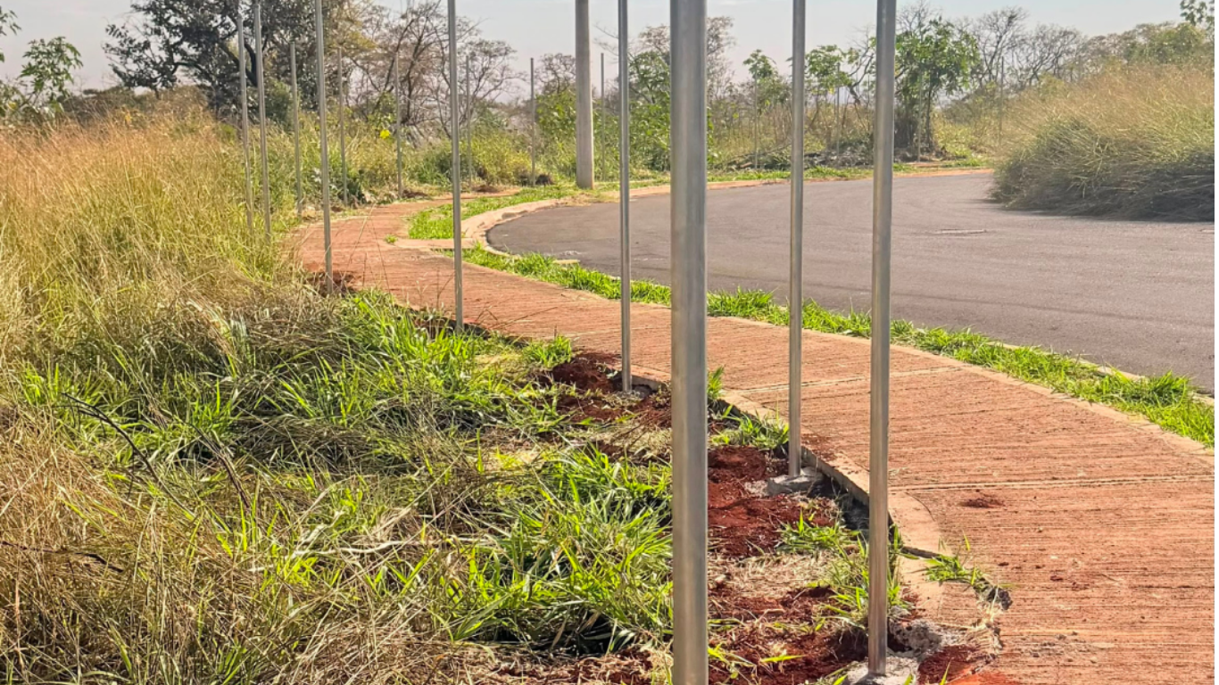 Prefeitura inicia cercamento da Pedreira Mattaraia para reforçar segurança e preservar área verde